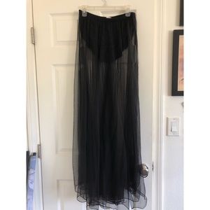 Fashion Nova tulle maxi skirt